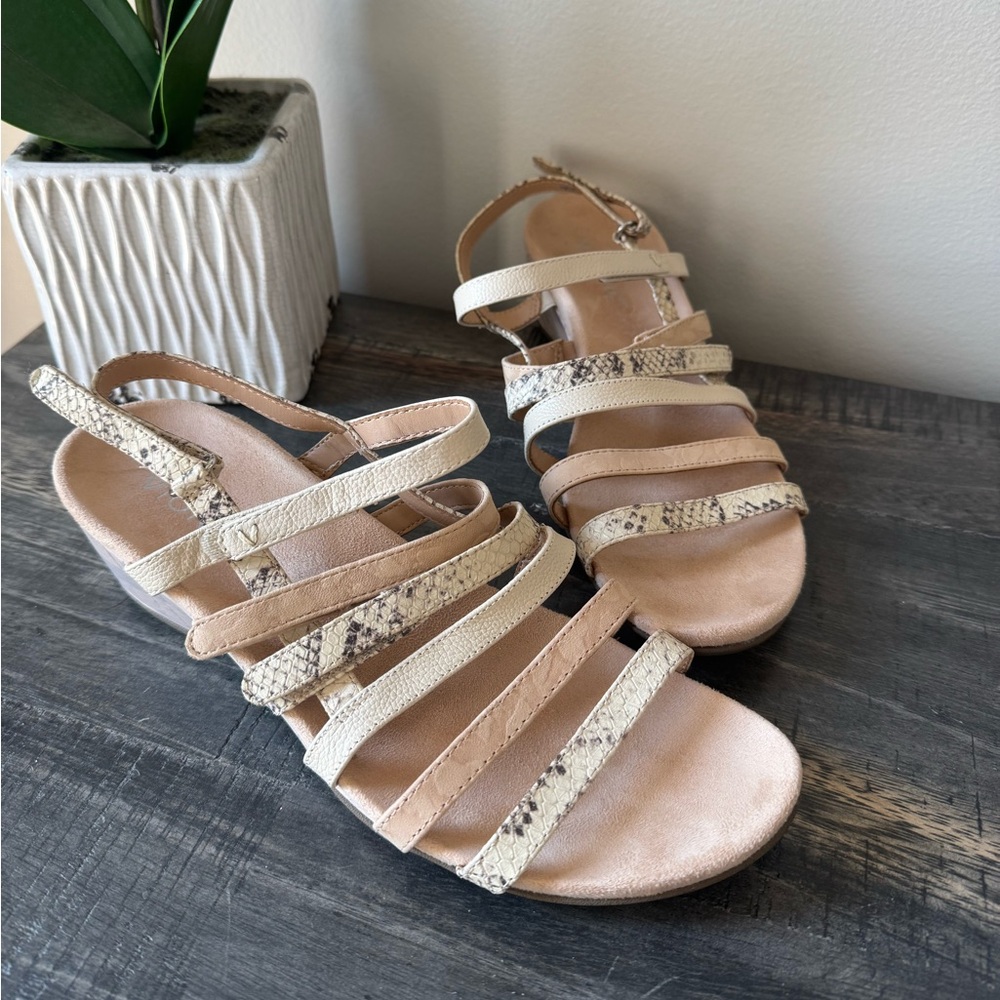 Vionic Tess Women's Strappy Wedge Sandals Leather Snake Print Beige Slip On Sz 9
